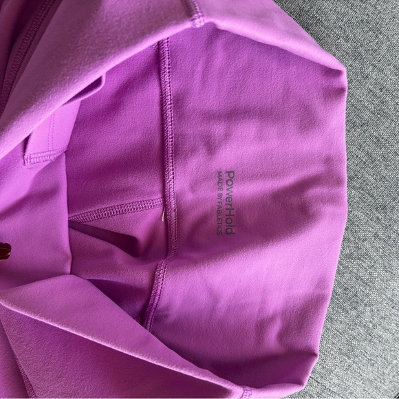 Fabletics Workout Set - Picture 4 of 6